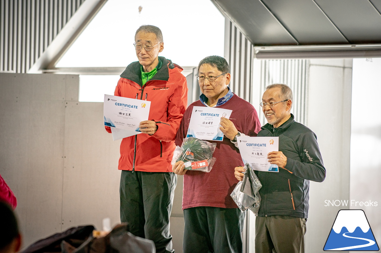 なんと約10年ぶりの「技術選」撮影?! PREMIER SKI ACADEMY presents 『2026プレミアカップ・スキー技術選』レポート！｜朝里川温泉スキー場